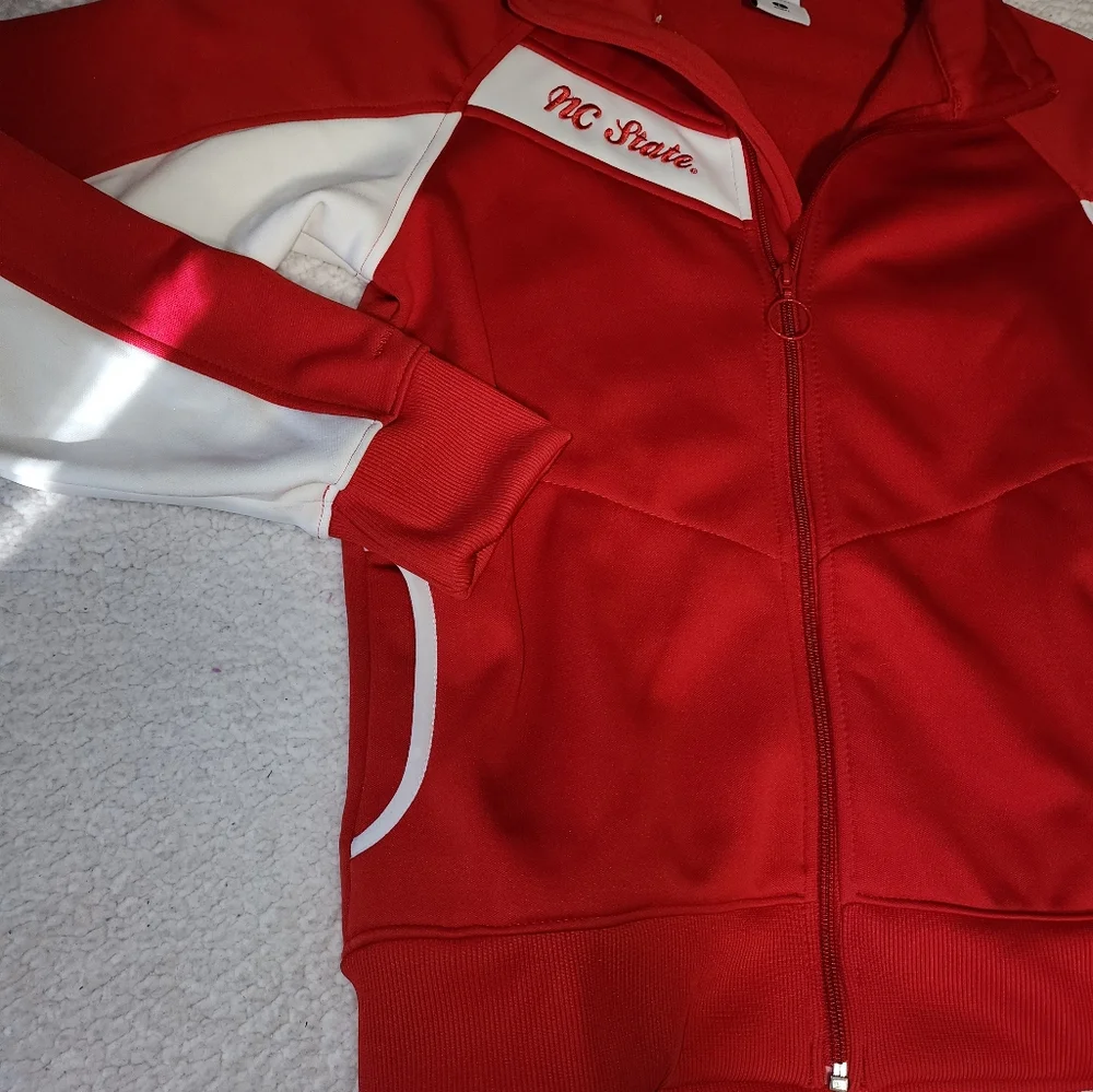 Columbia Like New , N.C  State Jacket , Size Large - Picture 5 of 15